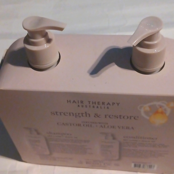 Hair Therapy Australia Castor Oil + Aloe Vera Shampoo & Conditioner Set - Picture 5 of 5